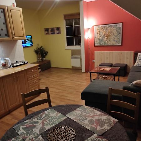 Apartman Orbit Karlov  Dış mekan fotoğraf