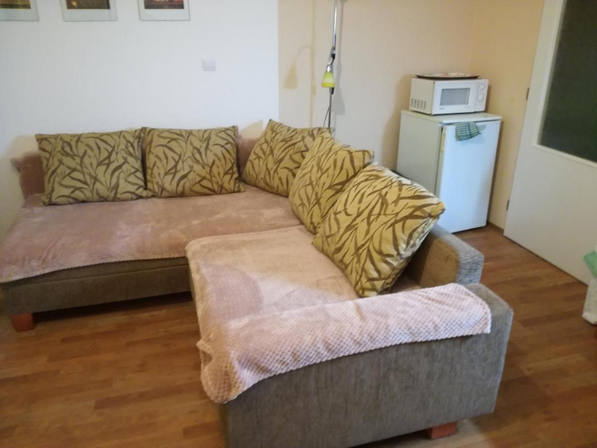 Apartman Orbit Karlov  Dış mekan fotoğraf
